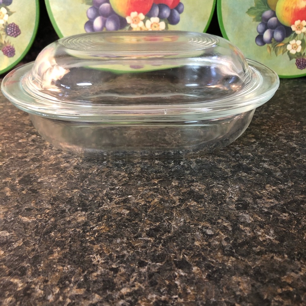 Vintage Pyrex bowl with lid number in bottom is 602-B